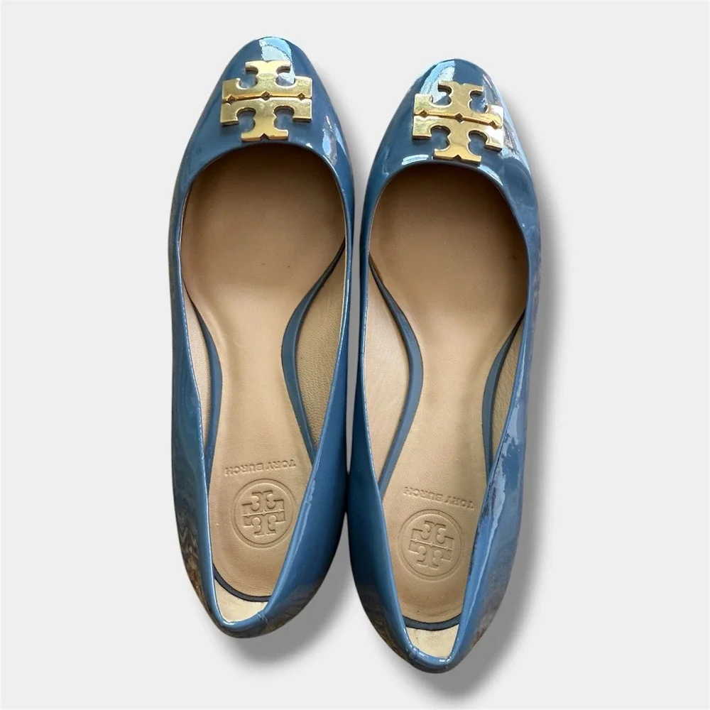Tory Burch Reva Ballet Flats sz 7M Blue Patent Leather Gold Logo‎ Medallion Good